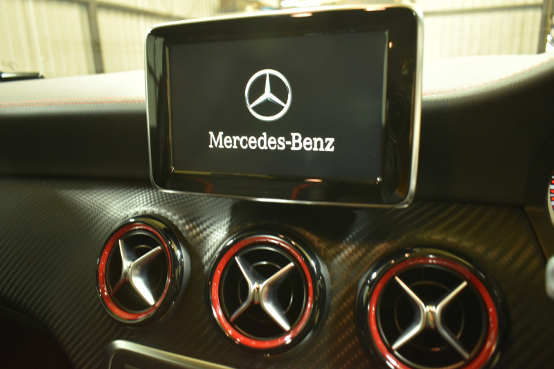 AMG Aクラス A45AMG 4M ｴﾃﾞｨｼｮﾝ1 200台限定 ｾｰﾌﾃｨP 正規D車 専用内装 AMGﾊﾟﾌｫｰﾏﾝｽｼｰﾄ AMG19AW ACC･CPA+･地デジHDDﾅﾋﾞ Bｶﾒﾗ ﾊﾟｰｸﾄﾛ 2年保証