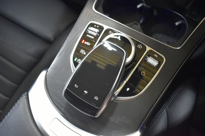 メルセデスベンツ Cクラス C200 4MATIC AVG AMGﾗｲﾝ ﾚｻﾞｰｴｸｽｸﾙｰｼﾌﾞ ﾚｰﾀﾞｰSP  後期型  ﾐｰｺﾈｸﾄ ACC Lﾁｪﾝｼﾞ 誤発進 ﾋｰﾀｰ黒革 ﾌﾞﾙﾒS HUD AMGｴｱﾛ18AW ｷｰﾚｽGoPTS 液晶ﾒｰﾀｰ HUD ﾌｯﾄｹﾞｰﾄ ﾏﾙﾁｶﾗｰｱﾝﾋﾞｴﾝﾄ 地ﾃﾞｼﾞﾅﾋﾞBｶﾒﾗ 2年保証