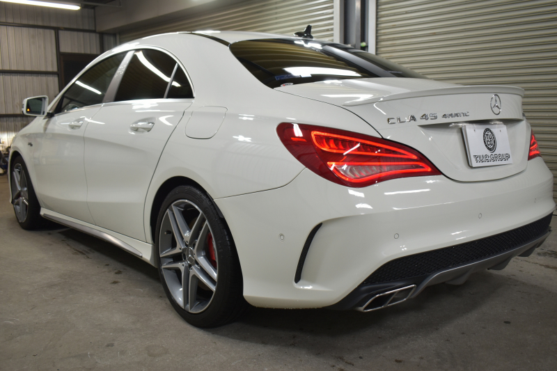 AMG CLAクラス CLA45 4ﾏﾁｯｸ ﾚｰﾀﾞｰｾｰﾌﾃｨP 高出力ｴﾝｼﾞﾝ360馬力 ﾊﾟﾉﾗﾏｻﾝﾙｰﾌ ﾋｰﾀｰ黒革 ﾃﾞｨｽﾄﾛﾆｯｸﾌﾟﾗｽ ﾌﾞﾗｲﾝﾄﾞｽﾎﾟｯﾄ AMGｴｱﾛ18AW 地ﾃﾞｼﾞ ﾊﾞｯｸｶﾒﾗ ﾊﾟｰｸﾄﾛﾆｯｸ 2年保証