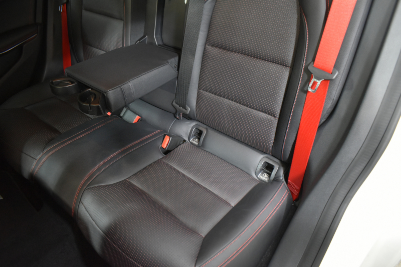 AMG CLAクラス CLA45 4ﾏﾁｯｸ ﾚｰﾀﾞｰｾｰﾌﾃｨP 高出力ｴﾝｼﾞﾝ360馬力 ﾊﾟﾉﾗﾏｻﾝﾙｰﾌ ﾋｰﾀｰ黒革 ﾃﾞｨｽﾄﾛﾆｯｸﾌﾟﾗｽ ﾌﾞﾗｲﾝﾄﾞｽﾎﾟｯﾄ AMGｴｱﾛ18AW 地ﾃﾞｼﾞ ﾊﾞｯｸｶﾒﾗ ﾊﾟｰｸﾄﾛﾆｯｸ 2年保証