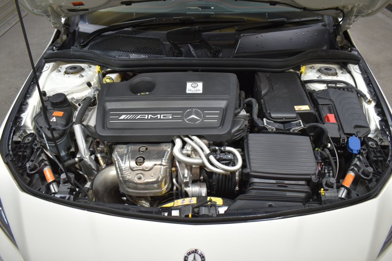 AMG CLAクラス CLA45 4ﾏﾁｯｸ ﾚｰﾀﾞｰｾｰﾌﾃｨP 高出力ｴﾝｼﾞﾝ360馬力 ﾊﾟﾉﾗﾏｻﾝﾙｰﾌ ﾋｰﾀｰ黒革 ﾃﾞｨｽﾄﾛﾆｯｸﾌﾟﾗｽ ﾌﾞﾗｲﾝﾄﾞｽﾎﾟｯﾄ AMGｴｱﾛ18AW 地ﾃﾞｼﾞ ﾊﾞｯｸｶﾒﾗ ﾊﾟｰｸﾄﾛﾆｯｸ 2年保証