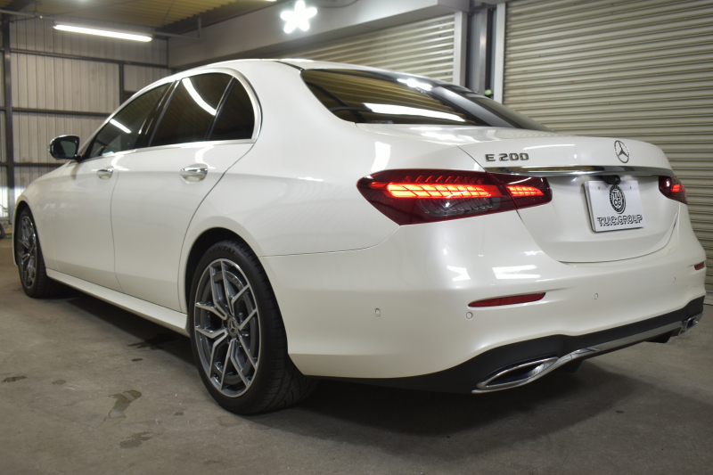 メルセデスベンツ Eクラス E200 ｽﾎﾟｰﾂ ｴｸｽｸﾙｰｼﾌﾞAMGﾗｲﾝｲﾝﾃﾘｱP ﾚｰﾀﾞｰｾｰﾌﾃｨP 後期型 MEｺﾈｸﾄ 燃費13.1KM 全席ﾋｰﾀｰ黒革 ﾃﾞｨｽﾄﾛ BSM Lﾁｪﾝｼﾞ AMGｴｱﾛ19AW ｷｰﾚｽGO ﾊﾟｰｸﾄﾛ HUD ﾌﾞﾙﾒS ﾏﾙﾁｶﾗｰｱﾝﾋﾞｴﾝﾄ 対話式ﾅﾋﾞ 360ｶﾒﾗ 2年保証