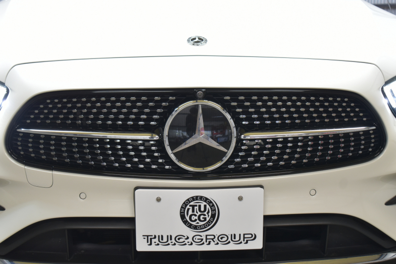 メルセデスベンツ Eクラス E200 ｽﾎﾟｰﾂ ｴｸｽｸﾙｰｼﾌﾞAMGﾗｲﾝｲﾝﾃﾘｱP ﾚｰﾀﾞｰｾｰﾌﾃｨP 後期型 MEｺﾈｸﾄ 燃費13.1KM 全席ﾋｰﾀｰ黒革 ﾃﾞｨｽﾄﾛ BSM Lﾁｪﾝｼﾞ AMGｴｱﾛ19AW ｷｰﾚｽGO ﾊﾟｰｸﾄﾛ HUD ﾌﾞﾙﾒS ﾏﾙﾁｶﾗｰｱﾝﾋﾞｴﾝﾄ 対話式ﾅﾋﾞ 360ｶﾒﾗ 2年保証