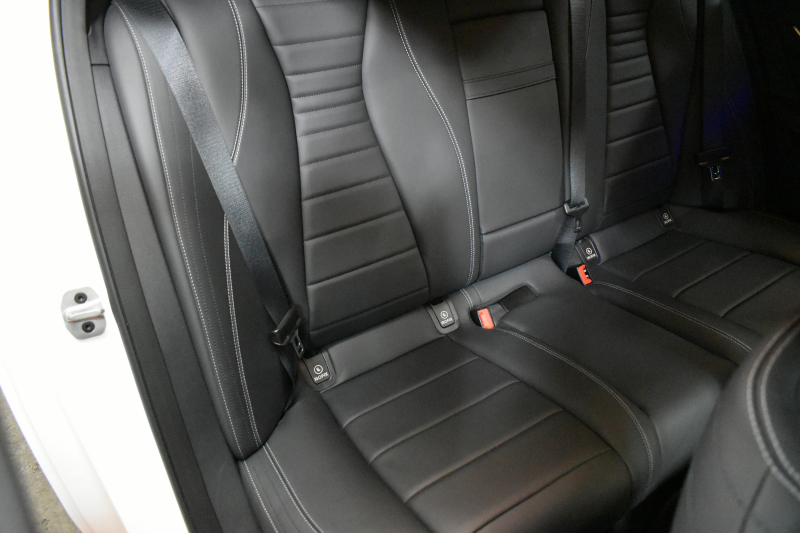 メルセデスベンツ Eクラス E200 ｽﾎﾟｰﾂ ｴｸｽｸﾙｰｼﾌﾞAMGﾗｲﾝｲﾝﾃﾘｱP ﾚｰﾀﾞｰｾｰﾌﾃｨP 後期型 MEｺﾈｸﾄ 燃費13.1KM 全席ﾋｰﾀｰ黒革 ﾃﾞｨｽﾄﾛ BSM Lﾁｪﾝｼﾞ AMGｴｱﾛ19AW ｷｰﾚｽGO ﾊﾟｰｸﾄﾛ HUD ﾌﾞﾙﾒS ﾏﾙﾁｶﾗｰｱﾝﾋﾞｴﾝﾄ 対話式ﾅﾋﾞ 360ｶﾒﾗ 2年保証