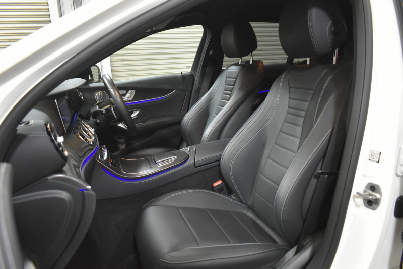 メルセデスベンツ Eクラス E200 ｽﾎﾟｰﾂ ｴｸｽｸﾙｰｼﾌﾞAMGﾗｲﾝｲﾝﾃﾘｱP ﾚｰﾀﾞｰｾｰﾌﾃｨP 後期型 MEｺﾈｸﾄ 燃費13.1KM 全席ﾋｰﾀｰ黒革 ﾃﾞｨｽﾄﾛ BSM Lﾁｪﾝｼﾞ AMGｴｱﾛ19AW ｷｰﾚｽGO ﾊﾟｰｸﾄﾛ HUD ﾌﾞﾙﾒS ﾏﾙﾁｶﾗｰｱﾝﾋﾞｴﾝﾄ 対話式ﾅﾋﾞ 360ｶﾒﾗ 2年保証