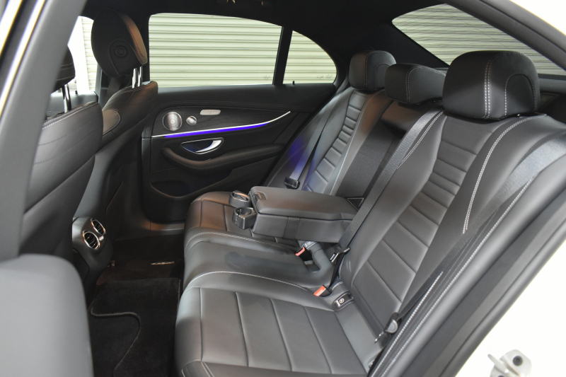 メルセデスベンツ Eクラス E200 ｽﾎﾟｰﾂ ｴｸｽｸﾙｰｼﾌﾞAMGﾗｲﾝｲﾝﾃﾘｱP ﾚｰﾀﾞｰｾｰﾌﾃｨP 後期型 MEｺﾈｸﾄ 燃費13.1KM 全席ﾋｰﾀｰ黒革 ﾃﾞｨｽﾄﾛ BSM Lﾁｪﾝｼﾞ AMGｴｱﾛ19AW ｷｰﾚｽGO ﾊﾟｰｸﾄﾛ HUD ﾌﾞﾙﾒS ﾏﾙﾁｶﾗｰｱﾝﾋﾞｴﾝﾄ 対話式ﾅﾋﾞ 360ｶﾒﾗ 2年保証