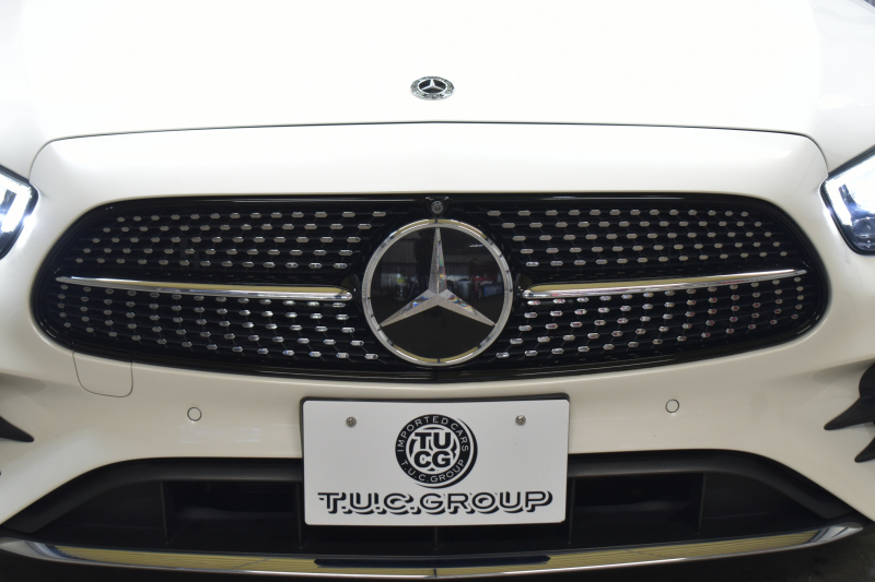 メルセデスベンツ Eクラス E200 ｽﾎﾟｰﾂ ｴｸｽｸﾙｰｼﾌﾞAMGﾗｲﾝｲﾝﾃﾘｱP ﾚｰﾀﾞｰｾｰﾌﾃｨP 後期型 MEｺﾈｸﾄ 燃費13.1KM 全席ﾋｰﾀｰ黒革 ﾃﾞｨｽﾄﾛ BSM Lﾁｪﾝｼﾞ AMGｴｱﾛ19AW ｷｰﾚｽGO ﾊﾟｰｸﾄﾛ HUD ﾌﾞﾙﾒS ﾏﾙﾁｶﾗｰｱﾝﾋﾞｴﾝﾄ 対話式ﾅﾋﾞ 360ｶﾒﾗ 2年保証