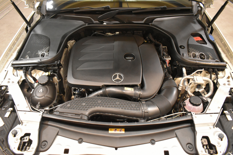 メルセデスベンツ Eクラス E200 ｽﾎﾟｰﾂ ｴｸｽｸﾙｰｼﾌﾞAMGﾗｲﾝｲﾝﾃﾘｱP ﾚｰﾀﾞｰｾｰﾌﾃｨP 後期型 MEｺﾈｸﾄ 燃費13.1KM 全席ﾋｰﾀｰ黒革 ﾃﾞｨｽﾄﾛ BSM Lﾁｪﾝｼﾞ AMGｴｱﾛ19AW ｷｰﾚｽGO ﾊﾟｰｸﾄﾛ HUD ﾌﾞﾙﾒS ﾏﾙﾁｶﾗｰｱﾝﾋﾞｴﾝﾄ 対話式ﾅﾋﾞ 360ｶﾒﾗ 2年保証