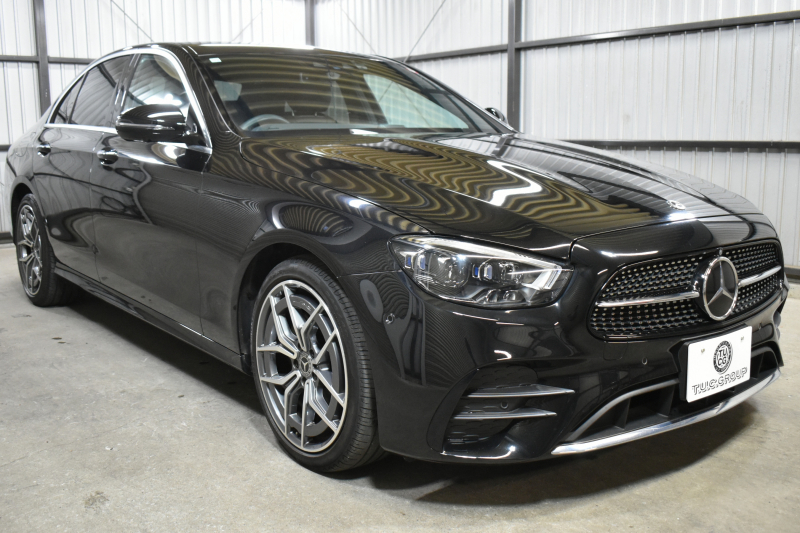 メルセデスベンツ Eクラス E200 ｽﾎﾟｰﾂ ｴｸｽｸﾙｰｼﾌﾞAMGﾗｲﾝｲﾝﾃﾘｱP ﾚｰﾀﾞｰｾｰﾌﾃｨP 1ｵｰﾅｰ 後期型 MEｺﾈｸﾄ 燃費13.1KM 全席ﾋｰﾀｰ黒革 ﾃﾞｨｽﾄﾛ BSM Lﾁｪﾝｼﾞ AMGｴｱﾛ19AW ｷｰﾚｽGO ﾊﾟｰｸﾄﾛ HUD ﾌﾞﾙﾒS ﾏﾙﾁｶﾗｰｱﾝﾋﾞｴﾝﾄ 対話式ﾅﾋﾞ 360ｶﾒﾗ 2年保証