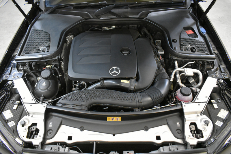 メルセデスベンツ Eクラス E200 ｽﾎﾟｰﾂ ｴｸｽｸﾙｰｼﾌﾞAMGﾗｲﾝｲﾝﾃﾘｱP ﾚｰﾀﾞｰｾｰﾌﾃｨP 1ｵｰﾅｰ 後期型 MEｺﾈｸﾄ 燃費13.1KM 全席ﾋｰﾀｰ黒革 ﾃﾞｨｽﾄﾛ BSM Lﾁｪﾝｼﾞ AMGｴｱﾛ19AW ｷｰﾚｽGO ﾊﾟｰｸﾄﾛ HUD ﾌﾞﾙﾒS ﾏﾙﾁｶﾗｰｱﾝﾋﾞｴﾝﾄ 対話式ﾅﾋﾞ 360ｶﾒﾗ 2年保証