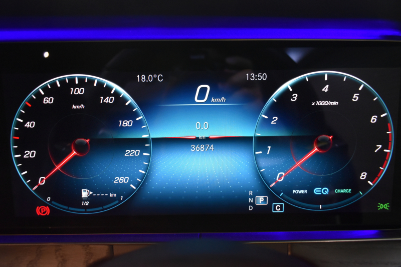 メルセデスベンツ Eクラス E200 ｽﾎﾟｰﾂ ｴｸｽｸﾙｰｼﾌﾞAMGﾗｲﾝｲﾝﾃﾘｱP ﾚｰﾀﾞｰｾｰﾌﾃｨP 1ｵｰﾅｰ 後期型 MEｺﾈｸﾄ 燃費13.1KM 全席ﾋｰﾀｰ黒革 ﾃﾞｨｽﾄﾛ BSM Lﾁｪﾝｼﾞ AMGｴｱﾛ19AW ｷｰﾚｽGO ﾊﾟｰｸﾄﾛ HUD ﾌﾞﾙﾒS ﾏﾙﾁｶﾗｰｱﾝﾋﾞｴﾝﾄ 対話式ﾅﾋﾞ 360ｶﾒﾗ 2年保証