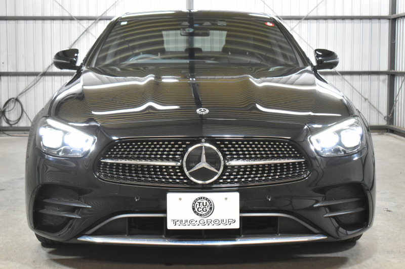 メルセデスベンツ Eクラス E200 ｽﾎﾟｰﾂ ｴｸｽｸﾙｰｼﾌﾞAMGﾗｲﾝｲﾝﾃﾘｱP ﾚｰﾀﾞｰｾｰﾌﾃｨP 1ｵｰﾅｰ 後期型 MEｺﾈｸﾄ 燃費13.1KM 全席ﾋｰﾀｰ黒革 ﾃﾞｨｽﾄﾛ BSM Lﾁｪﾝｼﾞ AMGｴｱﾛ19AW ｷｰﾚｽGO ﾊﾟｰｸﾄﾛ HUD ﾌﾞﾙﾒS ﾏﾙﾁｶﾗｰｱﾝﾋﾞｴﾝﾄ 対話式ﾅﾋﾞ 360ｶﾒﾗ 2年保証