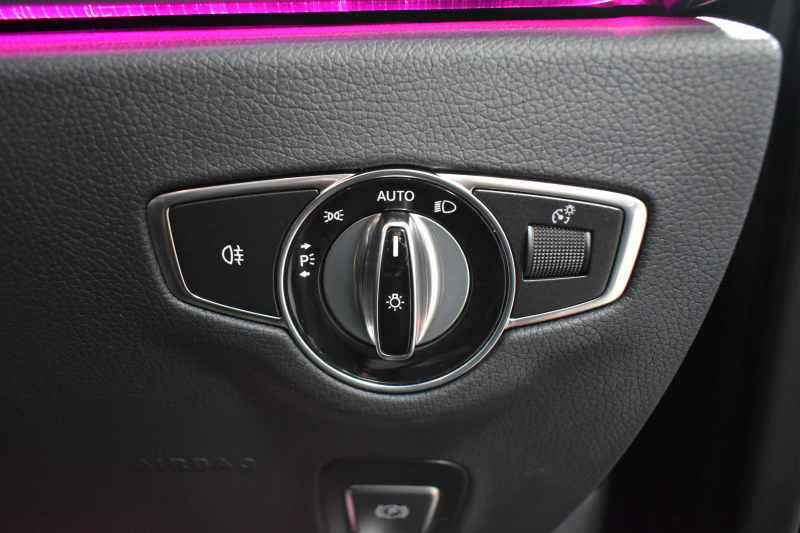 メルセデスベンツ Eクラス E200 ｽﾎﾟｰﾂ ｴｸｽｸﾙｰｼﾌﾞAMGﾗｲﾝｲﾝﾃﾘｱP ﾚｰﾀﾞｰｾｰﾌﾃｨP 1ｵｰﾅｰ 後期型 MEｺﾈｸﾄ 燃費13.1KM 全席ﾋｰﾀｰ黒革 ﾃﾞｨｽﾄﾛ BSM Lﾁｪﾝｼﾞ AMGｴｱﾛ19AW ｷｰﾚｽGO ﾊﾟｰｸﾄﾛ HUD ﾌﾞﾙﾒS ﾏﾙﾁｶﾗｰｱﾝﾋﾞｴﾝﾄ 対話式ﾅﾋﾞ 360ｶﾒﾗ 2年保証