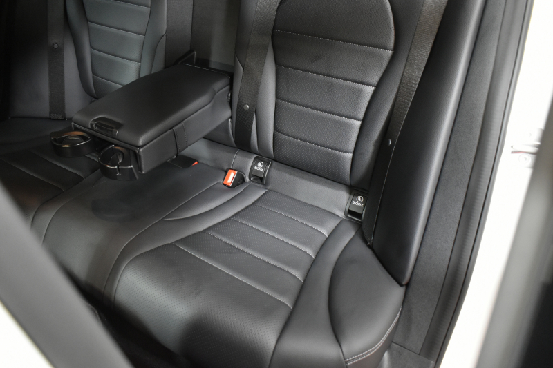 メルセデスベンツ Cクラス C220d ﾛｰﾚｳｽｴﾃﾞｨｼｮﾝ ﾚｰﾀﾞｰｾｰﾌﾃｨP 特別仕様車 1ｵｰﾅｰ MEｺﾈｸﾄ ﾋｰﾀｰ黒革 ﾃﾞｨｽﾄﾛ BSM Lｷｰﾌﾟ AMGｴｱﾛ18AW ｷｰﾚｽGO PTS LEDﾍｯﾄﾞﾗｲﾄ 地ﾃﾞｼﾞﾅﾋﾞ Bｶﾒﾗ 2年保証