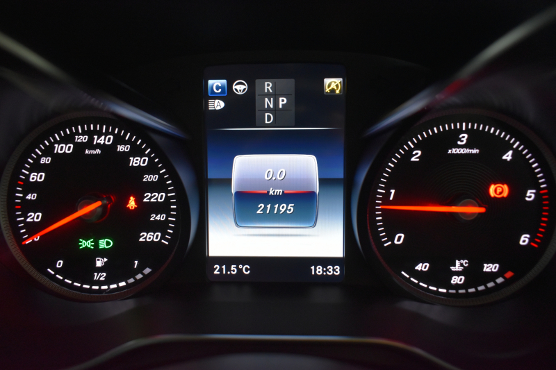 メルセデスベンツ Cクラス C220d ﾛｰﾚｳｽｴﾃﾞｨｼｮﾝ ﾚｰﾀﾞｰｾｰﾌﾃｨP 特別仕様車 1ｵｰﾅｰ MEｺﾈｸﾄ ﾋｰﾀｰ黒革 ﾃﾞｨｽﾄﾛ BSM Lｷｰﾌﾟ AMGｴｱﾛ18AW ｷｰﾚｽGO PTS LEDﾍｯﾄﾞﾗｲﾄ 地ﾃﾞｼﾞﾅﾋﾞ Bｶﾒﾗ 2年保証