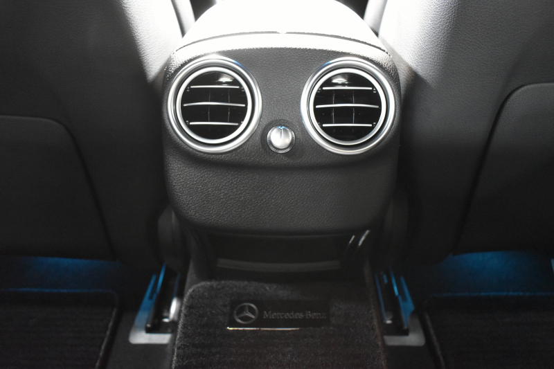 メルセデスベンツ Cクラス C220d ﾛｰﾚｳｽｴﾃﾞｨｼｮﾝ ﾚｰﾀﾞｰｾｰﾌﾃｨP 特別仕様車 1ｵｰﾅｰ MEｺﾈｸﾄ ﾋｰﾀｰ黒革 ﾃﾞｨｽﾄﾛ BSM Lｷｰﾌﾟ AMGｴｱﾛ18AW ｷｰﾚｽGO PTS LEDﾍｯﾄﾞﾗｲﾄ 地ﾃﾞｼﾞﾅﾋﾞ Bｶﾒﾗ 2年保証