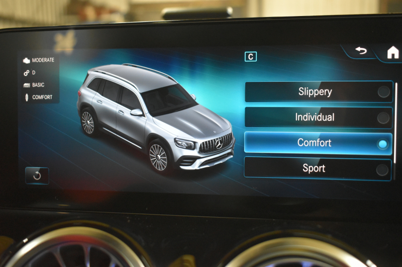 AMG GLB MercedesAMG GLB35 4ﾏﾁｯｸ ｱﾄﾞﾊﾞﾝｽﾄﾞﾊﾟｯｹｰｼﾞ ﾚｰﾀﾞｰｾｰﾌﾃｨP  1ｵ-ﾅ- ｻﾝﾙｰﾌ ﾋｰﾀｰ黒/赤革 対話式ﾅﾋﾞ ﾃﾞｨｽﾄﾛ BSM Lｷｰﾌﾟ AMGｴｱﾛ19AW ｷｰﾚｽGO PTS HUD  地ﾃﾞｼﾞﾅﾋﾞ 360ｶﾒﾗ 新車保証継承可