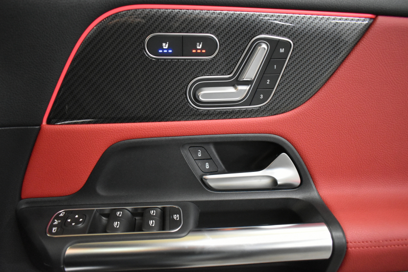 AMG GLA GLA45s 4ﾏﾁｯｸﾌﾟﾗｽ AMGｱﾄﾞﾊﾞﾝｽﾄﾞ&ﾊﾟﾌｫP ﾚｰﾀﾞｰｾｰﾌﾃｨP 8速 ｻﾝﾙｰﾌ ﾋｰﾀｰ赤黒革 対話式ﾅﾋﾞ ﾃﾞｨｽﾄﾛ BSM Lｷｰﾌﾟ AMGｴｱﾛ20AW ｷｰﾚｽGO PTS HUD  地ﾃﾞｼﾞﾅﾋﾞ 360ｶﾒﾗ 2年保証