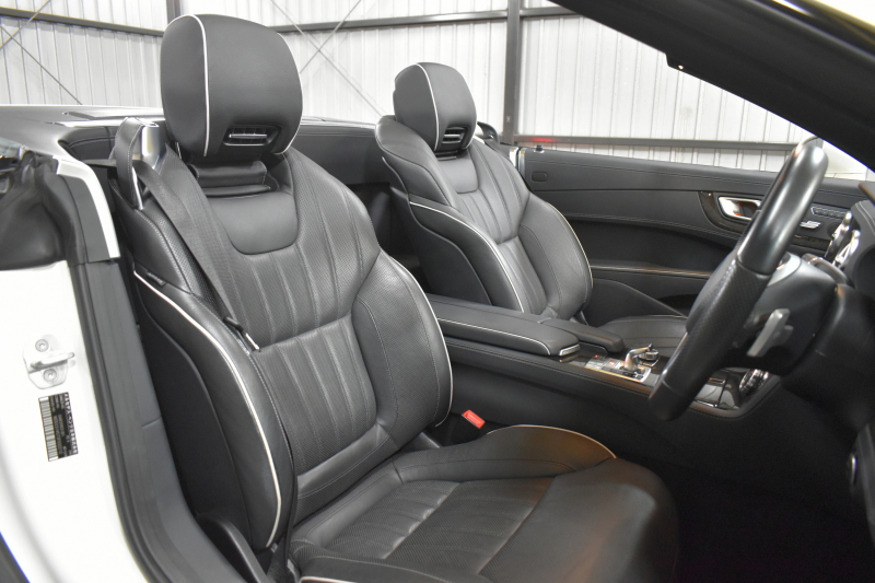 メルセデスベンツ SLクラス SL350 ﾚｰﾀﾞｰｾｰﾌﾃｨP ﾏｼﾞｯｸｽｶｲﾙｰﾌ ｴｱｽｶｰﾌ ﾋｰﾀｰ/ﾍﾞﾝﾁﾚｰﾀｰ黒革 ﾃﾞｨｽﾄﾛ ﾌﾞﾗｲﾝﾄﾞｽﾎﾟｯﾄ Lｷｰﾌﾟ AMGｴｱﾛ19AW ｷｰﾚｽGO PTS ﾌｯﾄﾄﾗﾝｸ 地ﾃﾞｼﾞﾅﾋﾞBｶﾒﾗ 2年保証