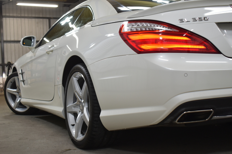 メルセデスベンツ SLクラス SL350 ﾚｰﾀﾞｰｾｰﾌﾃｨP ﾏｼﾞｯｸｽｶｲﾙｰﾌ ｴｱｽｶｰﾌ ﾋｰﾀｰ/ﾍﾞﾝﾁﾚｰﾀｰ黒革 ﾃﾞｨｽﾄﾛ ﾌﾞﾗｲﾝﾄﾞｽﾎﾟｯﾄ Lｷｰﾌﾟ AMGｴｱﾛ19AW ｷｰﾚｽGO PTS ﾌｯﾄﾄﾗﾝｸ 地ﾃﾞｼﾞﾅﾋﾞBｶﾒﾗ 2年保証