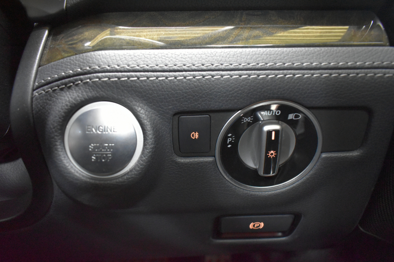 メルセデスベンツ SLクラス SL350 ﾚｰﾀﾞｰｾｰﾌﾃｨP ﾏｼﾞｯｸｽｶｲﾙｰﾌ ｴｱｽｶｰﾌ ﾋｰﾀｰ/ﾍﾞﾝﾁﾚｰﾀｰ黒革 ﾃﾞｨｽﾄﾛ ﾌﾞﾗｲﾝﾄﾞｽﾎﾟｯﾄ Lｷｰﾌﾟ AMGｴｱﾛ19AW ｷｰﾚｽGO PTS ﾌｯﾄﾄﾗﾝｸ 地ﾃﾞｼﾞﾅﾋﾞBｶﾒﾗ 2年保証