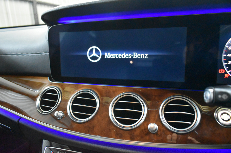 メルセデスベンツ Eクラス E400 4ﾏﾁｯｸ ﾜｺﾞﾝ ｴｸｽｸﾙｰｼﾌﾞ ﾚｰﾀﾞｰｾｰﾌﾃｨP 3.5V6ﾀｰﾎﾞ333馬力 4WD ｺﾗﾑ9速 全席ﾋｰﾀｰ黒革 ﾃﾞｨｽﾄﾛ BSM Lﾁｪﾝｼﾞ ｷｰﾚｽGO ﾊﾟｰｸﾄﾛ ﾌｯﾄｹﾞｰﾄ HUD ﾌﾞﾙﾒｽﾀｰS 地ﾃﾞｼﾞﾅﾋﾞ 360ｶﾒﾗ 2年保証