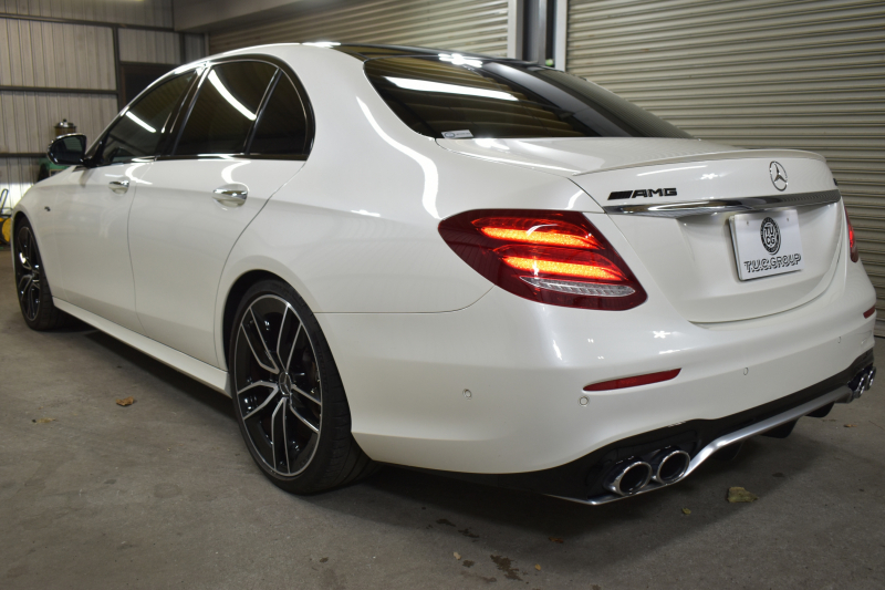 AMG Eクラス E53 4ﾏﾁｯｸ+ ｴｸｽｸﾙｰｼﾌﾞ ﾚｰﾀﾞｰｾｰﾌﾃｨP 3.0ﾘｯﾀｰ/435馬力 MEｺﾈｸﾄ 9速AT 4WD ﾊﾟﾉﾗﾏｻﾝﾙｰﾌ ﾋｰﾀｰｸｰﾗｰ黒革 ﾃﾞｨｽﾄﾛ BSM Lﾁｪﾝｼﾞ AMGｴｱﾛ20AW ｷｰﾚｽGO PTS ﾌﾞﾙﾒｽﾀｰ HUD ﾌｯﾄｹﾞｰﾄ LEDﾍｯﾄﾞﾗｲﾄ 地ﾃﾞｼﾞﾅﾋﾞ 360ｶﾒﾗ 2年保証