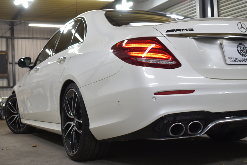 AMG Eクラス E53 4ﾏﾁｯｸ+ ｴｸｽｸﾙｰｼﾌﾞ ﾚｰﾀﾞｰｾｰﾌﾃｨP 3.0ﾘｯﾀｰ/435馬力 MEｺﾈｸﾄ 9速AT 4WD ﾊﾟﾉﾗﾏｻﾝﾙｰﾌ ﾋｰﾀｰｸｰﾗｰ黒革 ﾃﾞｨｽﾄﾛ BSM Lﾁｪﾝｼﾞ AMGｴｱﾛ20AW ｷｰﾚｽGO PTS ﾌﾞﾙﾒｽﾀｰ HUD ﾌｯﾄｹﾞｰﾄ LEDﾍｯﾄﾞﾗｲﾄ 地ﾃﾞｼﾞﾅﾋﾞ 360ｶﾒﾗ 2年保証