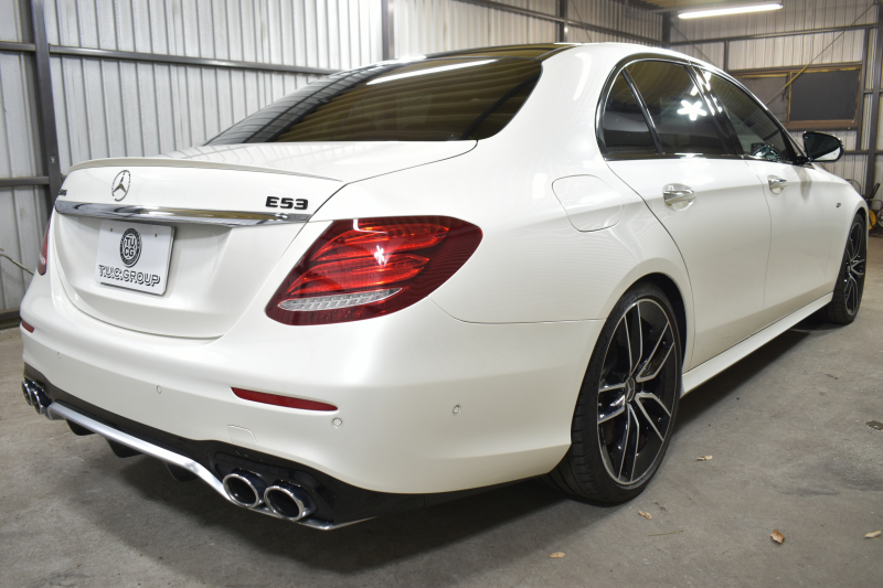 AMG Eクラス E53 4ﾏﾁｯｸ+ ｴｸｽｸﾙｰｼﾌﾞ ﾚｰﾀﾞｰｾｰﾌﾃｨP 3.0ﾘｯﾀｰ/435馬力 MEｺﾈｸﾄ 9速AT 4WD ﾊﾟﾉﾗﾏｻﾝﾙｰﾌ ﾋｰﾀｰｸｰﾗｰ黒革 ﾃﾞｨｽﾄﾛ BSM Lﾁｪﾝｼﾞ AMGｴｱﾛ20AW ｷｰﾚｽGO PTS ﾌﾞﾙﾒｽﾀｰ HUD ﾌｯﾄｹﾞｰﾄ LEDﾍｯﾄﾞﾗｲﾄ 地ﾃﾞｼﾞﾅﾋﾞ 360ｶﾒﾗ 2年保証