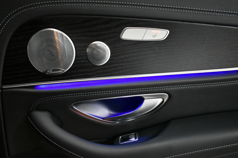 メルセデスベンツ Eクラス E220d AVG ｽﾎﾟｰﾂ ｴｸｽｸﾙｰｼﾌﾞ ﾚｰﾀﾞｰｾｰﾌﾃｨP ﾃﾞｨｰｾﾞﾙ燃費21.0 MEｺﾈｸﾄ ﾊﾟﾉﾗﾏｻﾝﾙｰﾌ 全席ﾋｰﾀｰ黒革 ﾃﾞｨｽﾄﾛ BSM Lﾁｪﾝｼﾞ AMGｴｱﾛ19AW ｷｰﾚｽGO ﾊﾟｰｸﾄﾛ 電動ﾄﾗﾝｸ ﾌﾞﾙﾒｽﾀｰ HUD 地ﾃﾞｼﾞﾅﾋﾞ 360ｶﾒﾗ 2年保証