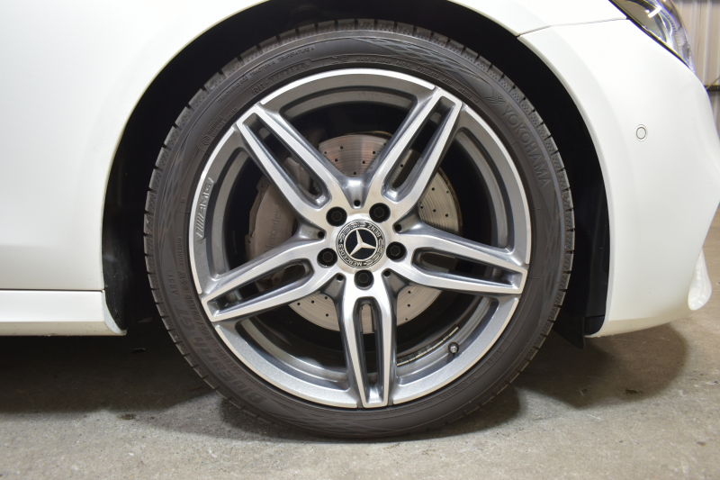 メルセデスベンツ Eクラス E220d AVG ｽﾎﾟｰﾂ ｴｸｽｸﾙｰｼﾌﾞ ﾚｰﾀﾞｰｾｰﾌﾃｨP ﾃﾞｨｰｾﾞﾙ燃費21.0 MEｺﾈｸﾄ ﾊﾟﾉﾗﾏｻﾝﾙｰﾌ 全席ﾋｰﾀｰ黒革 ﾃﾞｨｽﾄﾛ BSM Lﾁｪﾝｼﾞ AMGｴｱﾛ19AW ｷｰﾚｽGO ﾊﾟｰｸﾄﾛ 電動ﾄﾗﾝｸ ﾌﾞﾙﾒｽﾀｰ HUD 地ﾃﾞｼﾞﾅﾋﾞ 360ｶﾒﾗ 2年保証