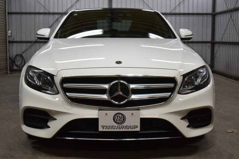 メルセデスベンツ Eクラス E220d AVG ｽﾎﾟｰﾂ ｴｸｽｸﾙｰｼﾌﾞ ﾚｰﾀﾞｰｾｰﾌﾃｨP ﾃﾞｨｰｾﾞﾙ燃費21.0 MEｺﾈｸﾄ ﾊﾟﾉﾗﾏｻﾝﾙｰﾌ 全席ﾋｰﾀｰ黒革 ﾃﾞｨｽﾄﾛ BSM Lﾁｪﾝｼﾞ AMGｴｱﾛ19AW ｷｰﾚｽGO ﾊﾟｰｸﾄﾛ 電動ﾄﾗﾝｸ ﾌﾞﾙﾒｽﾀｰ HUD 地ﾃﾞｼﾞﾅﾋﾞ 360ｶﾒﾗ 2年保証