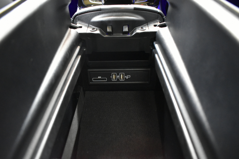 メルセデスベンツ Eクラス E220d AVG ｽﾎﾟｰﾂ ｴｸｽｸﾙｰｼﾌﾞ ﾚｰﾀﾞｰｾｰﾌﾃｨP ﾃﾞｨｰｾﾞﾙ燃費21.0 MEｺﾈｸﾄ ﾊﾟﾉﾗﾏｻﾝﾙｰﾌ 全席ﾋｰﾀｰ黒革 ﾃﾞｨｽﾄﾛ BSM Lﾁｪﾝｼﾞ AMGｴｱﾛ19AW ｷｰﾚｽGO ﾊﾟｰｸﾄﾛ 電動ﾄﾗﾝｸ ﾌﾞﾙﾒｽﾀｰ HUD 地ﾃﾞｼﾞﾅﾋﾞ 360ｶﾒﾗ 2年保証