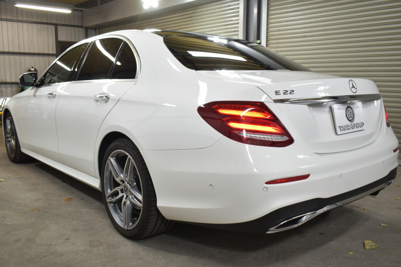 メルセデスベンツ Eクラス E220d AVG ｽﾎﾟｰﾂ ｴｸｽｸﾙｰｼﾌﾞ ﾚｰﾀﾞｰｾｰﾌﾃｨP ﾃﾞｨｰｾﾞﾙ燃費21.0 MEｺﾈｸﾄ ﾊﾟﾉﾗﾏｻﾝﾙｰﾌ 全席ﾋｰﾀｰ黒革 ﾃﾞｨｽﾄﾛ BSM Lﾁｪﾝｼﾞ AMGｴｱﾛ19AW ｷｰﾚｽGO ﾊﾟｰｸﾄﾛ 電動ﾄﾗﾝｸ ﾌﾞﾙﾒｽﾀｰ HUD 地ﾃﾞｼﾞﾅﾋﾞ 360ｶﾒﾗ 2年保証