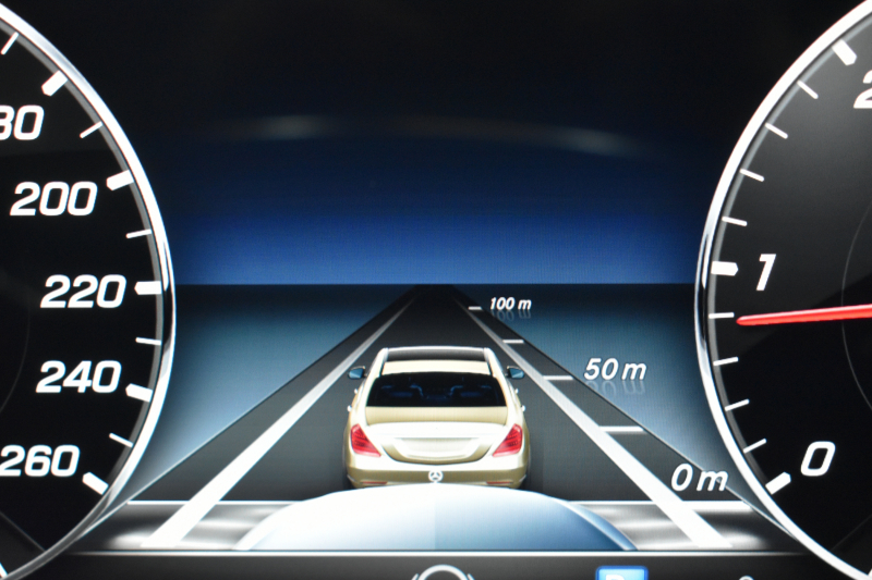 メルセデスベンツ Eクラス E220d AVG ｽﾎﾟｰﾂ ｴｸｽｸﾙｰｼﾌﾞ ﾚｰﾀﾞｰｾｰﾌﾃｨP ﾃﾞｨｰｾﾞﾙ燃費21.0 MEｺﾈｸﾄ ﾊﾟﾉﾗﾏｻﾝﾙｰﾌ 全席ﾋｰﾀｰ黒革 ﾃﾞｨｽﾄﾛ BSM Lﾁｪﾝｼﾞ AMGｴｱﾛ19AW ｷｰﾚｽGO ﾊﾟｰｸﾄﾛ 電動ﾄﾗﾝｸ ﾌﾞﾙﾒｽﾀｰ HUD 地ﾃﾞｼﾞﾅﾋﾞ 360ｶﾒﾗ 2年保証