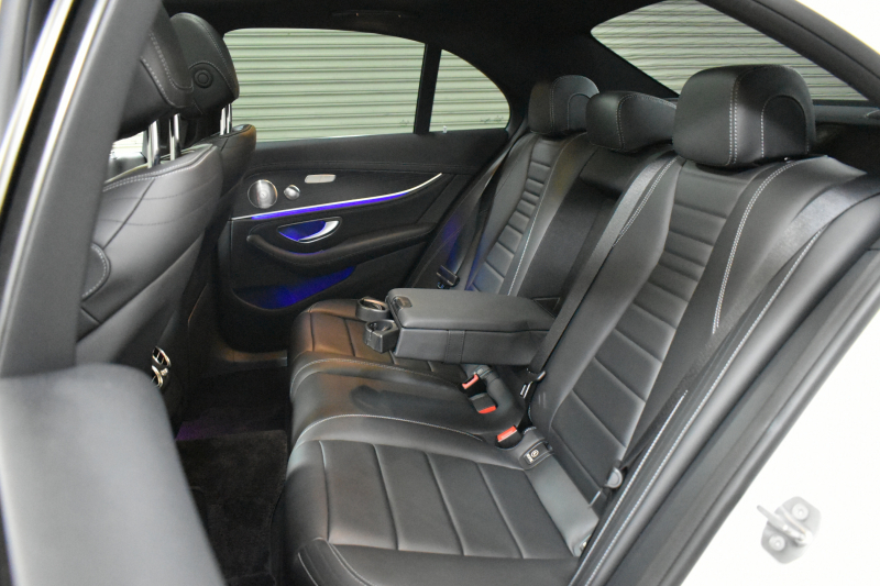 メルセデスベンツ Eクラス E220d AVG ｽﾎﾟｰﾂ ｴｸｽｸﾙｰｼﾌﾞ ﾚｰﾀﾞｰｾｰﾌﾃｨP ﾃﾞｨｰｾﾞﾙ燃費21.0 MEｺﾈｸﾄ ﾊﾟﾉﾗﾏｻﾝﾙｰﾌ 全席ﾋｰﾀｰ黒革 ﾃﾞｨｽﾄﾛ BSM Lﾁｪﾝｼﾞ AMGｴｱﾛ19AW ｷｰﾚｽGO ﾊﾟｰｸﾄﾛ 電動ﾄﾗﾝｸ ﾌﾞﾙﾒｽﾀｰ HUD 地ﾃﾞｼﾞﾅﾋﾞ 360ｶﾒﾗ 2年保証