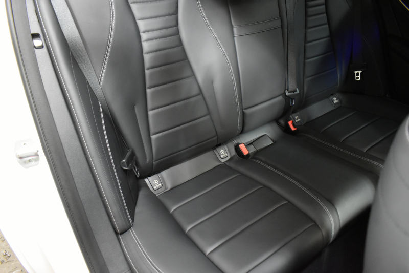 メルセデスベンツ Eクラス E200ﾜｺﾞﾝ AVG ｽﾎﾟｰﾂ 本革仕様 ﾚｰﾀﾞｰSP  9速AT 全席ﾋｰﾀｰ黒革 ﾃﾞｨｽﾄﾛ Bｽﾎﾟｯﾄ Lﾁｪﾝｼﾞ AMGｴｱﾛ19AW ｷｰﾚｽGO PTS ﾌｯﾄｹﾞｰﾄ ﾌﾞﾙﾒｽﾀｰS 地ﾃﾞｼﾞ360ｶﾒﾗ 2年保証