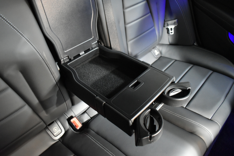 メルセデスベンツ Eクラス E200ﾜｺﾞﾝ AVG ｽﾎﾟｰﾂ 本革仕様 ﾚｰﾀﾞｰSP  9速AT 全席ﾋｰﾀｰ黒革 ﾃﾞｨｽﾄﾛ Bｽﾎﾟｯﾄ Lﾁｪﾝｼﾞ AMGｴｱﾛ19AW ｷｰﾚｽGO PTS ﾌｯﾄｹﾞｰﾄ ﾌﾞﾙﾒｽﾀｰS 地ﾃﾞｼﾞ360ｶﾒﾗ 2年保証