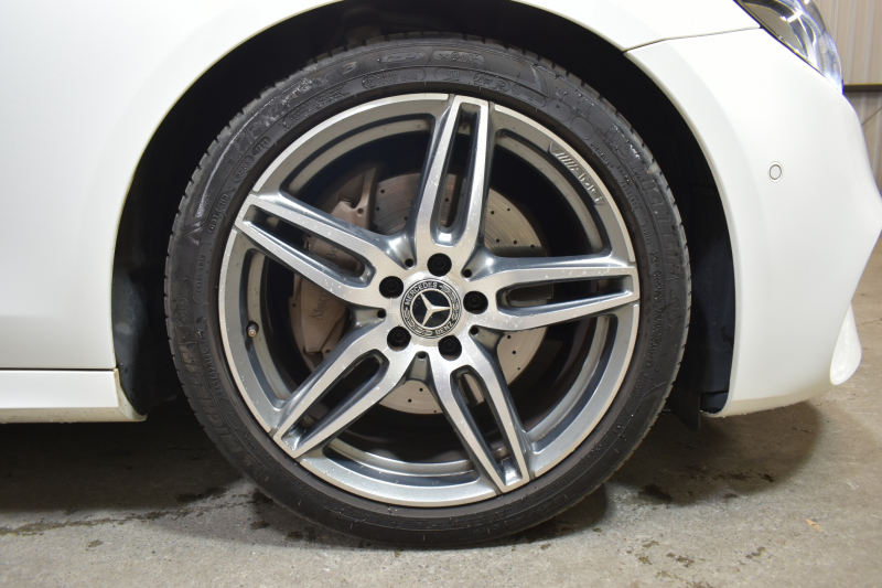 メルセデスベンツ Eクラス E200ﾜｺﾞﾝ AVG ｽﾎﾟｰﾂ 本革仕様 ﾚｰﾀﾞｰSP  9速AT 全席ﾋｰﾀｰ黒革 ﾃﾞｨｽﾄﾛ Bｽﾎﾟｯﾄ Lﾁｪﾝｼﾞ AMGｴｱﾛ19AW ｷｰﾚｽGO PTS ﾌｯﾄｹﾞｰﾄ ﾌﾞﾙﾒｽﾀｰS 地ﾃﾞｼﾞ360ｶﾒﾗ 2年保証