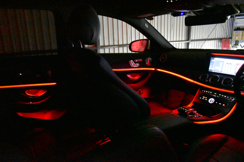 メルセデスベンツ Eクラス E200ﾜｺﾞﾝ AVG ｽﾎﾟｰﾂ 本革仕様 ﾚｰﾀﾞｰSP  9速AT 全席ﾋｰﾀｰ黒革 ﾃﾞｨｽﾄﾛ Bｽﾎﾟｯﾄ Lﾁｪﾝｼﾞ AMGｴｱﾛ19AW ｷｰﾚｽGO PTS ﾌｯﾄｹﾞｰﾄ ﾌﾞﾙﾒｽﾀｰS 地ﾃﾞｼﾞ360ｶﾒﾗ 2年保証