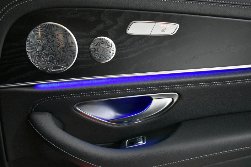 メルセデスベンツ Eクラス E200ﾜｺﾞﾝ AVG ｽﾎﾟｰﾂ 本革仕様 ﾚｰﾀﾞｰSP  9速AT 全席ﾋｰﾀｰ黒革 ﾃﾞｨｽﾄﾛ Bｽﾎﾟｯﾄ Lﾁｪﾝｼﾞ AMGｴｱﾛ19AW ｷｰﾚｽGO PTS ﾌｯﾄｹﾞｰﾄ ﾌﾞﾙﾒｽﾀｰS 地ﾃﾞｼﾞ360ｶﾒﾗ 2年保証