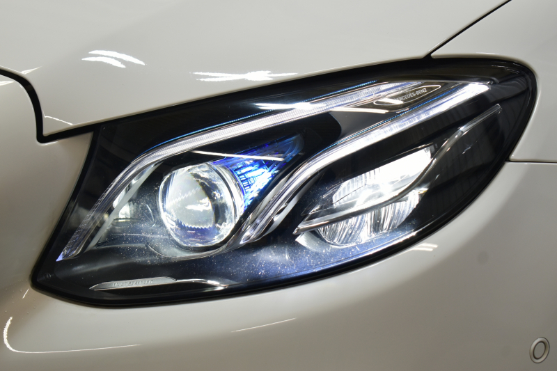 メルセデスベンツ Eクラス E200ﾜｺﾞﾝ AVG ｽﾎﾟｰﾂ 本革仕様 ﾚｰﾀﾞｰSP  9速AT 全席ﾋｰﾀｰ黒革 ﾃﾞｨｽﾄﾛ Bｽﾎﾟｯﾄ Lﾁｪﾝｼﾞ AMGｴｱﾛ19AW ｷｰﾚｽGO PTS ﾌｯﾄｹﾞｰﾄ ﾌﾞﾙﾒｽﾀｰS 地ﾃﾞｼﾞ360ｶﾒﾗ 2年保証