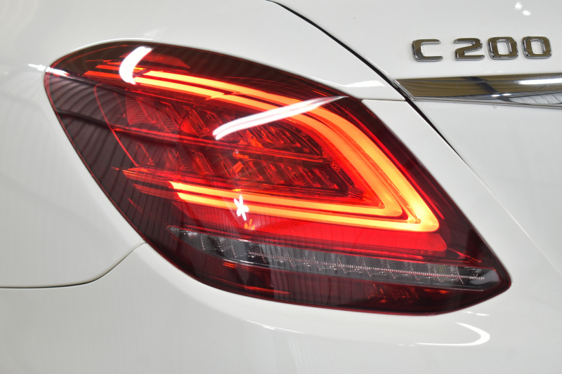 メルセデスベンツ Cクラス C200 ﾛｰﾚｳｽｴﾃﾞｨｼｮﾝ ﾚｻﾞｰｴｸｽｸﾙｰｼﾌﾞ ｽﾎﾟｰﾂ＋P ﾚｰﾀﾞｰｾｰﾌﾃｨP 最終特別仕様 MEｺﾈ BSG搭載 ﾋｰﾀｰｸｰﾗｰ赤革 ﾃﾞｨｽﾄﾛ BSM Lｷｰﾌﾟ AMGｴｱﾛ18AW ﾌﾞﾙﾒS 液晶ﾒｰﾀｰ  ﾌｯﾄﾄﾗﾝｸ HUD 地ﾃﾞｼﾞﾅﾋﾞ 360ｶﾒﾗ 2年保証