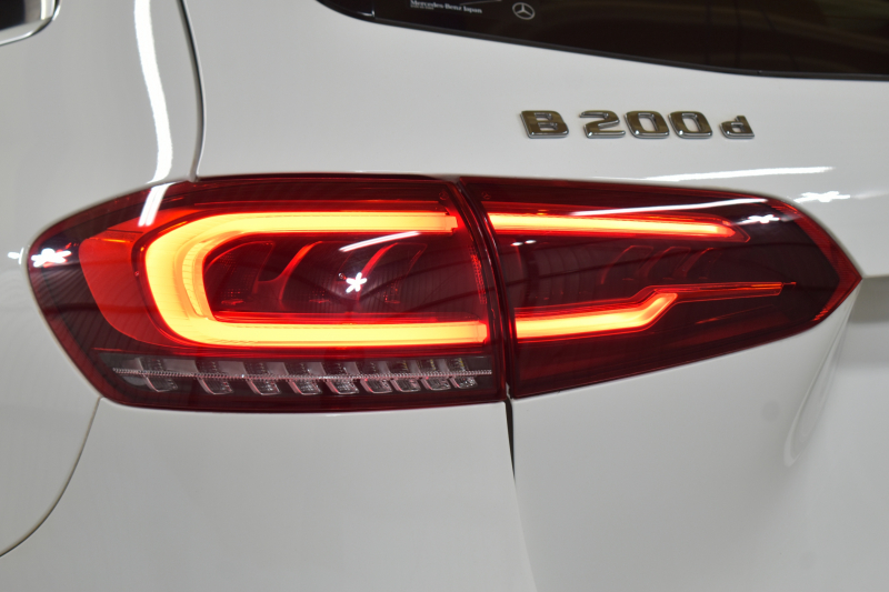 メルセデスベンツ Bクラス B200d AMGﾗｲﾝ AMGﾚｻﾞｰｴｸｽｸﾙｰｼﾌﾞP ｱﾄﾞﾊﾞﾝｽﾄﾞP ﾅﾋﾞｹﾞｰｼｮﾝP ﾊﾟﾉﾗﾏｻﾝﾙｰﾌ ﾚｰﾀﾞｰP 黒灰革 HUD 360ｶﾒﾗ ｱﾄﾞﾊﾞﾝｽﾄﾞｻｳﾝﾄﾞ AMGｴｱﾛ18AW ACC ﾚｰﾝｷｰﾌﾟ ﾏﾙﾁLEDﾍｯﾄﾞﾗｲﾄ MBUXﾅﾋﾞTV ﾌｯﾄｹﾞｰﾄ 2年保証