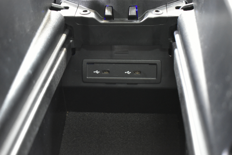 メルセデスベンツ Eクラス E220dﾜｺﾞﾝ ｽﾎﾟｰﾂ ｴｸｽｸﾙｰｼﾌﾞP AMGﾗｲﾝｲﾝﾃﾘｱP ﾚｰﾀﾞｰｾｰﾌﾃｨP 後期型 ﾊﾟﾉﾗﾏｻﾝﾙｰﾌ 全席ﾋｰﾀｰ黒革 ﾌﾞﾙﾒｽﾀｰ HUD ﾃﾞｨｽﾄﾛ BSM Lﾁｪﾝｼﾞ AMGｴｱﾛ19AW MBUXﾅﾋﾞTV 360ｶﾒﾗ ｷｰﾚｽｺﾞｰ  ﾏﾙﾁｶﾗｰｱﾝﾋﾞｴﾝﾄ 2年保証