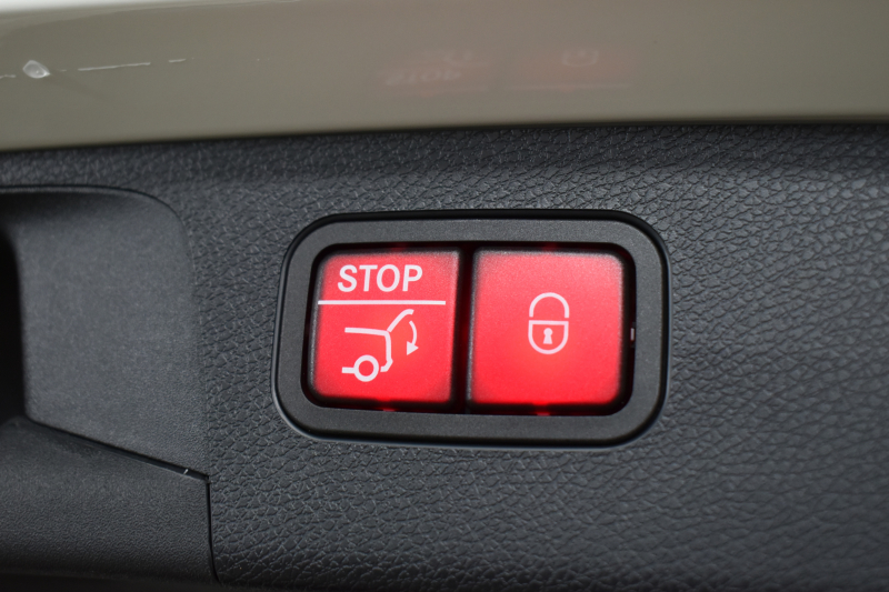 メルセデスベンツ Eクラス E220dﾜｺﾞﾝ ｽﾎﾟｰﾂ ｴｸｽｸﾙｰｼﾌﾞP AMGﾗｲﾝｲﾝﾃﾘｱP ﾚｰﾀﾞｰｾｰﾌﾃｨP 後期型 ﾊﾟﾉﾗﾏｻﾝﾙｰﾌ 全席ﾋｰﾀｰ黒革 ﾌﾞﾙﾒｽﾀｰ HUD ﾃﾞｨｽﾄﾛ BSM Lﾁｪﾝｼﾞ AMGｴｱﾛ19AW MBUXﾅﾋﾞTV 360ｶﾒﾗ ｷｰﾚｽｺﾞｰ  ﾏﾙﾁｶﾗｰｱﾝﾋﾞｴﾝﾄ 2年保証