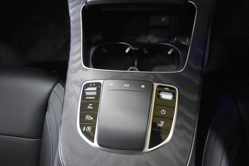 メルセデスベンツ Eクラス E220dﾜｺﾞﾝ ｽﾎﾟｰﾂ ｴｸｽｸﾙｰｼﾌﾞP AMGﾗｲﾝｲﾝﾃﾘｱP ﾚｰﾀﾞｰｾｰﾌﾃｨP 後期型 ﾊﾟﾉﾗﾏｻﾝﾙｰﾌ 全席ﾋｰﾀｰ黒革 ﾌﾞﾙﾒｽﾀｰ HUD ﾃﾞｨｽﾄﾛ BSM Lﾁｪﾝｼﾞ AMGｴｱﾛ19AW MBUXﾅﾋﾞTV 360ｶﾒﾗ ｷｰﾚｽｺﾞｰ  ﾏﾙﾁｶﾗｰｱﾝﾋﾞｴﾝﾄ 2年保証