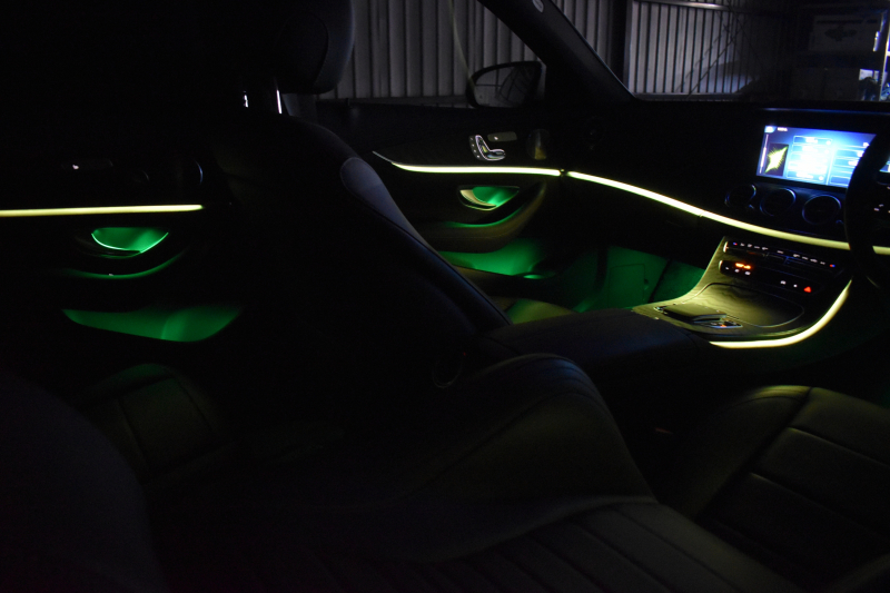 メルセデスベンツ Eクラス E220dﾜｺﾞﾝ ｽﾎﾟｰﾂ ｴｸｽｸﾙｰｼﾌﾞP AMGﾗｲﾝｲﾝﾃﾘｱP ﾚｰﾀﾞｰｾｰﾌﾃｨP 後期型 ﾊﾟﾉﾗﾏｻﾝﾙｰﾌ 全席ﾋｰﾀｰ黒革 ﾌﾞﾙﾒｽﾀｰ HUD ﾃﾞｨｽﾄﾛ BSM Lﾁｪﾝｼﾞ AMGｴｱﾛ19AW MBUXﾅﾋﾞTV 360ｶﾒﾗ ｷｰﾚｽｺﾞｰ  ﾏﾙﾁｶﾗｰｱﾝﾋﾞｴﾝﾄ 2年保証