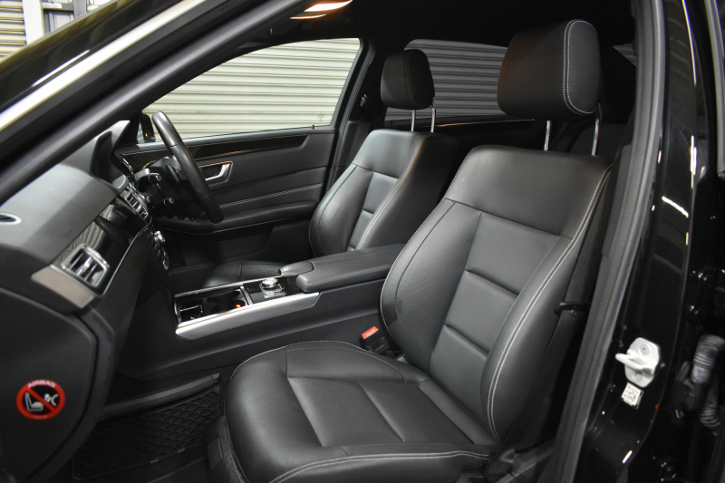 メルセデスベンツ Eクラス メルセデスベンツ Eクラス E250 AVG AMGｽﾎﾟｰﾂ ﾚｰﾀﾞｰｾｰﾌﾃｨP 後期 全席ﾋｰﾀｰ黒革 ﾃﾞｨｽﾄﾛ ﾌﾞﾗｲﾝﾄﾞｽﾎﾟｯﾄ Lｷｰﾌﾟ ｷｰﾚｽGo AMGｴｱﾛ18AW ﾊﾟｰｸﾄﾛ LEDﾍｯﾄﾞ 駐車支援 地ﾃﾞｼﾞﾅﾋﾞ ﾊﾞｯｸｶﾒﾗ 2年保証