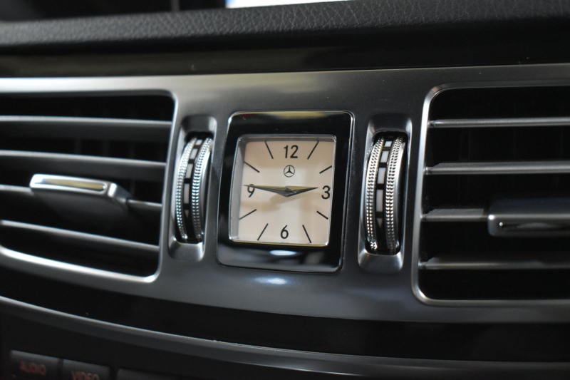 メルセデスベンツ Eクラス メルセデスベンツ Eクラス E250 AVG AMGｽﾎﾟｰﾂ ﾚｰﾀﾞｰｾｰﾌﾃｨP 後期 全席ﾋｰﾀｰ黒革 ﾃﾞｨｽﾄﾛ ﾌﾞﾗｲﾝﾄﾞｽﾎﾟｯﾄ Lｷｰﾌﾟ ｷｰﾚｽGo AMGｴｱﾛ18AW ﾊﾟｰｸﾄﾛ LEDﾍｯﾄﾞ 駐車支援 地ﾃﾞｼﾞﾅﾋﾞ ﾊﾞｯｸｶﾒﾗ 2年保証